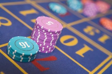 aladin 138 game demo interface showing live blackjack table with virtual credits
